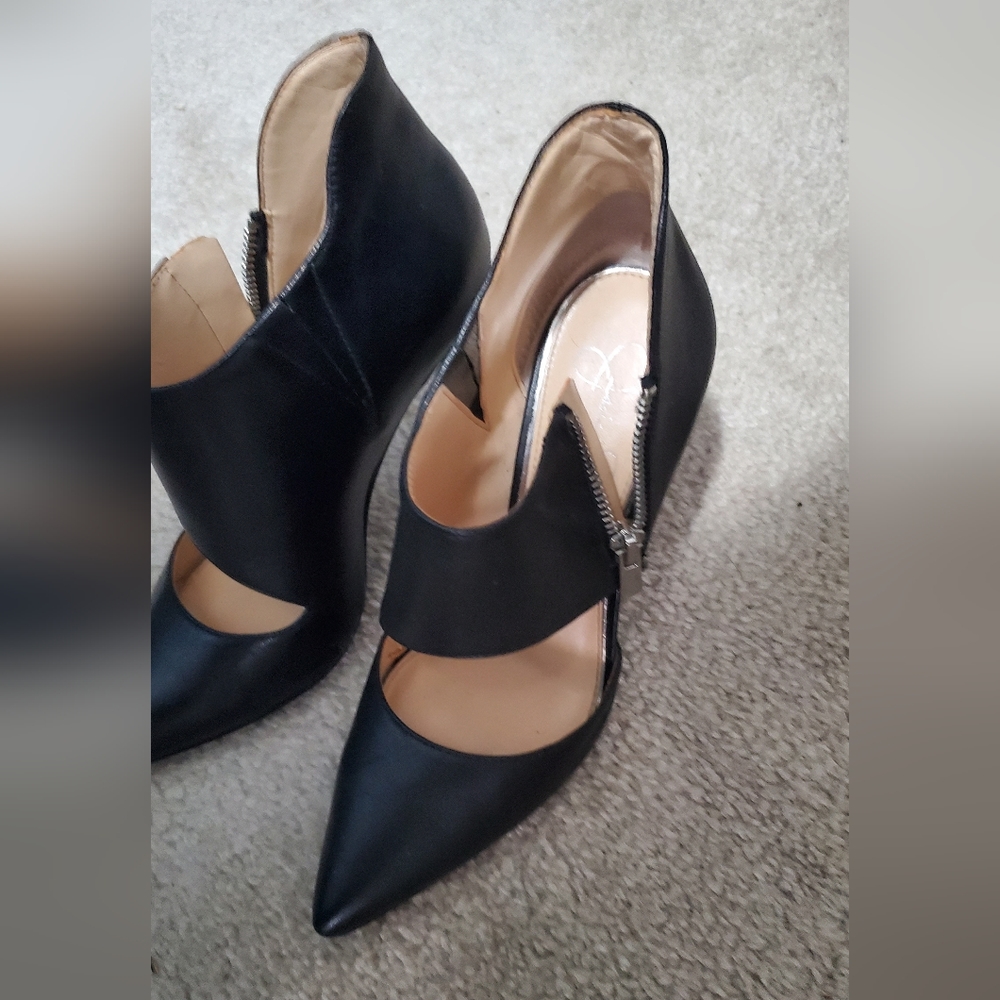 Black Booties - Jessica Simpson - Picture 3 of 3